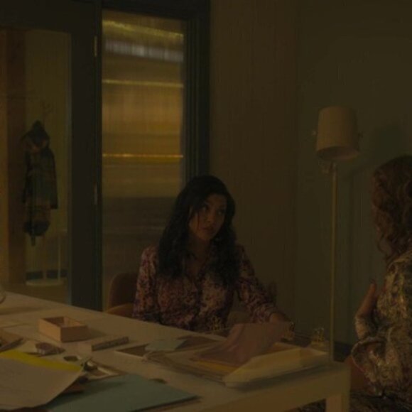 🎥 Guilty Party TV Show ETRO Floral Print Blouse Size 42 - Picture 8 of 11